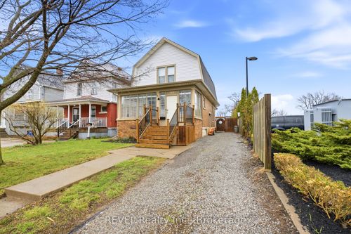 348 Hellems Ave, Welland, ON, L3B3C1 | Card Image