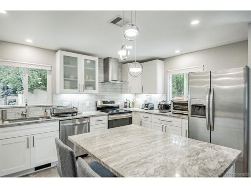 2569 E Cresthill Ave, Centennial, CO, 80121-2843 | Card Image