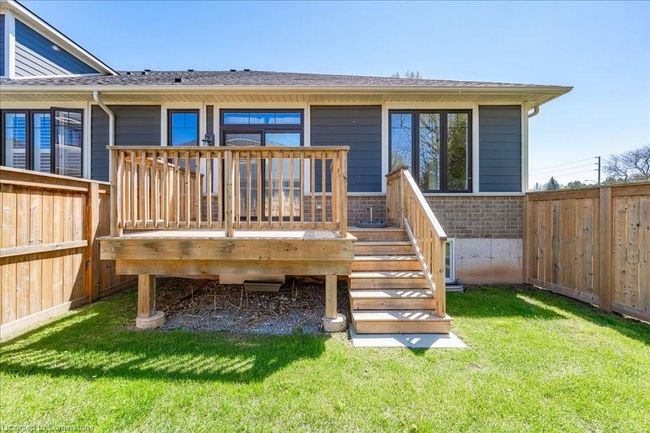14 Turbinia Crt, Townhouse with 3 bedrooms, 3 bathrooms and 2 parking in Grimsby ON | Image 37
