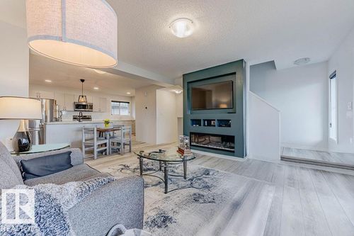 50 Mclaughlin Dr, Spruce Grove, AB, T7X0E1 | Card Image