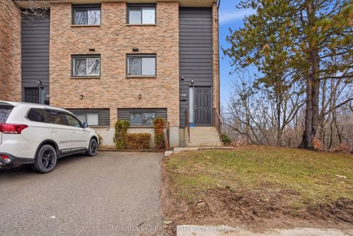 52-40 Summit Avenue N, London North, ON, N6H4S3 | Card Image