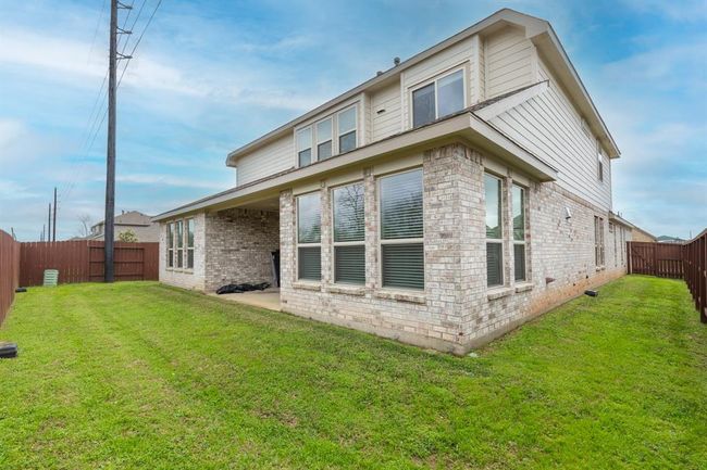 fully fenced and spacious yard | Image 35