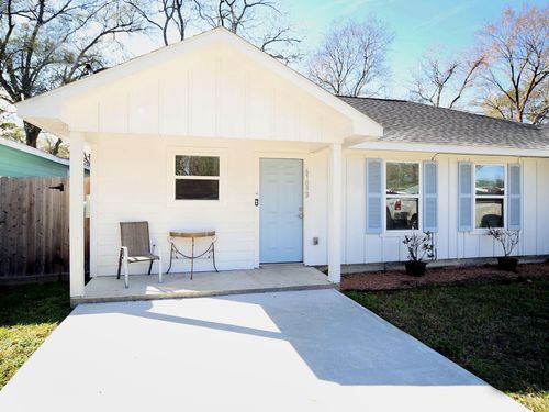 b-6709 Greenhurst St, Houston, TX, 77091-1811 | Card Image