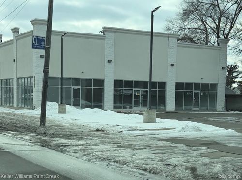 27333 Van Dyke Ave, Warren, MI, 48093-2805 | Card Image