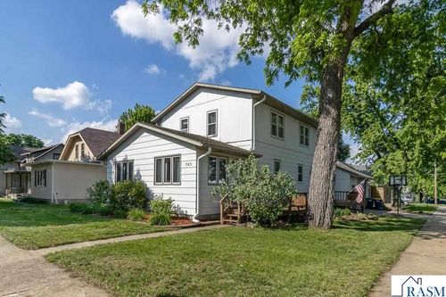 725 S Minnesota Street, New Ulm, MN, 56073 | Card Image
