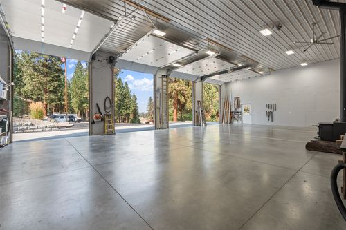 217 Peekaboo Trl, Hamilton, MT, 59840-9414 | Card Image