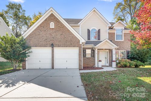 171 Vance Crescent Dr, Mooresville, NC, 28117-9136 | Card Image