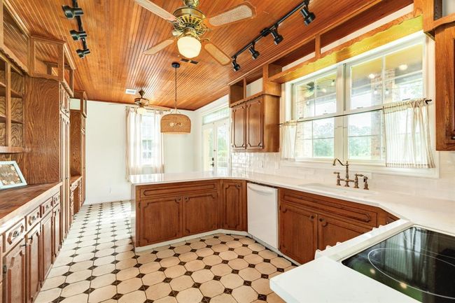 Step into a one-of-a-kind kitchen that will leave you enchanted. | Image 18