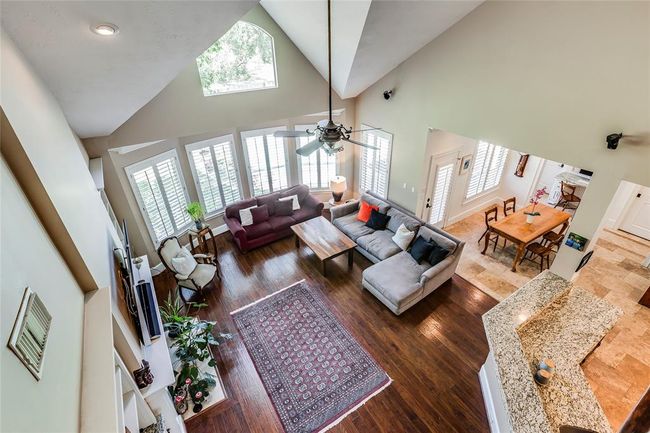 5 / 31Huge living room with beautiful hardwood floors, built ins, gas fire | Image 29