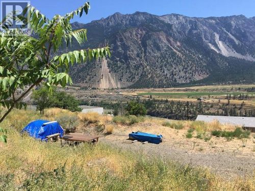 {{alt}} | Card Image