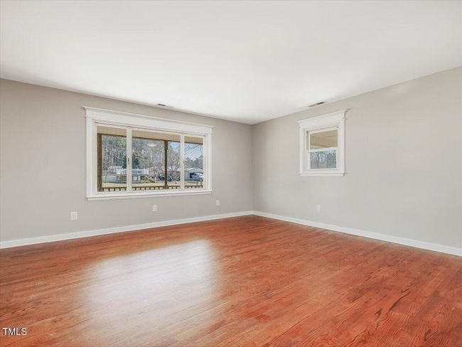 10-Living | Image 10