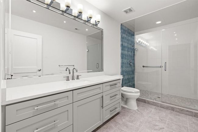 2409 Dryden Rd, House other with 4 bedrooms, 6 bathrooms and 2 parking in Houston TX | Image 45