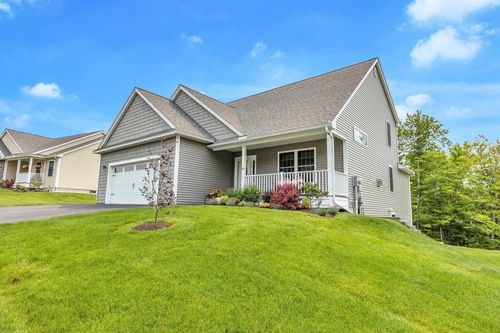 39 Pineview Dr, Candia, NH, 03034-3500 | Card Image