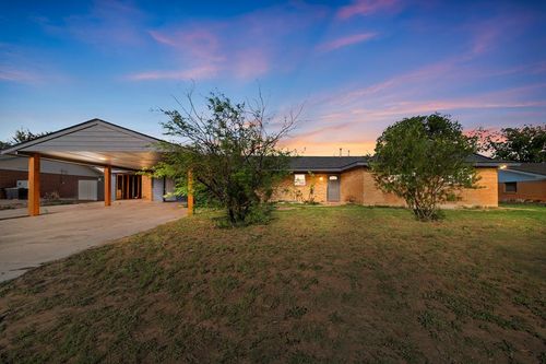 204 Heaton Rd, Big Spring, TX, 79720-0643 | Card Image