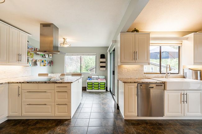 6 Elsdon Bay, House other with 5 bedrooms, 3 bathrooms and 8 parking in Port Moody BC | Image 16