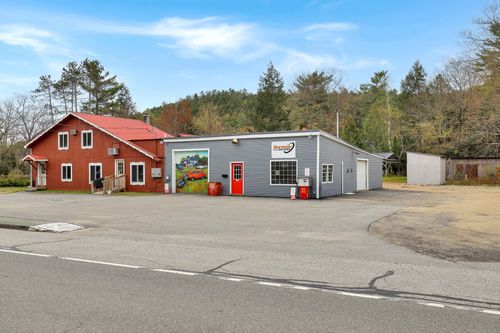 694 River Road, Mexico, ME, 04257 | Card Image