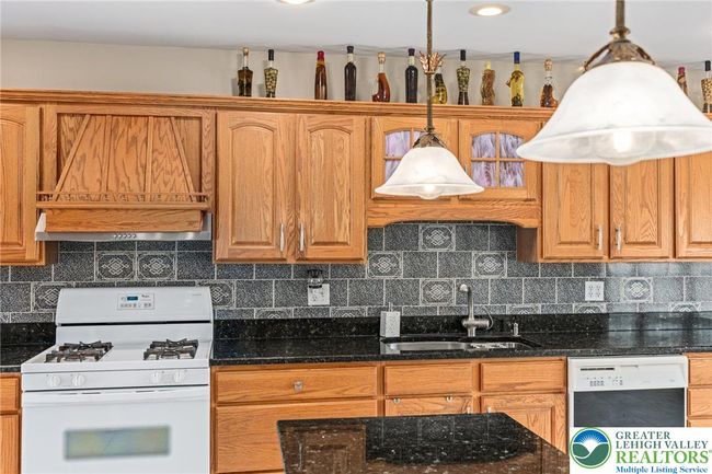 230 W Moorestown Rd, House other with 4 bedrooms, 4 bathrooms and null parking in WIND GAP PA | Image 34