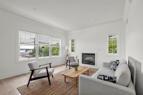 2a-22 Sagamore Hill Dr, Port Washington, NY, 11050 | Card Image