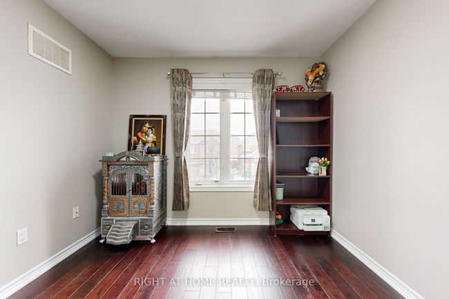 16 Sculptor St, House attached with 4 bedrooms, 3 bathrooms and 1 parking in Brampton ON | Image 21