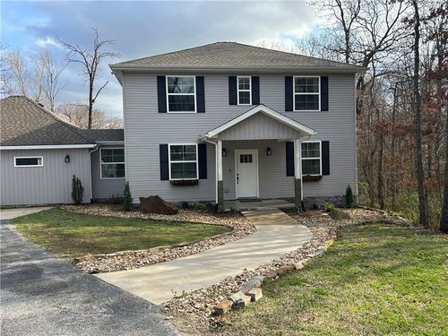 109 11th Ave Se, Gravette, AR, 72736-8998 | Card Image