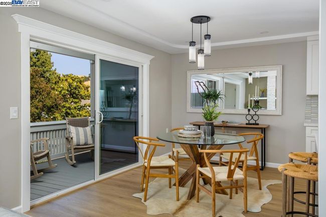 APT-8 - 1233 Singingwood Ct, Condo with 2 bedrooms, 2 bathrooms and 1 parking in Walnut Creek CA | Image 5