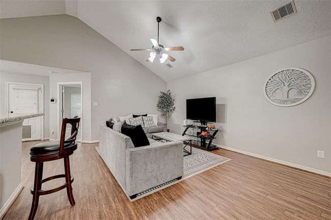 28519 Oakden Ct, House other with 4 bedrooms, 2 bathrooms and 2 parking in Huffman TX | Image 10