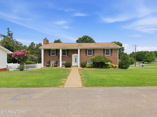 135 Colonial Cir, Seymour, TN, 37865-5905 | Card Image