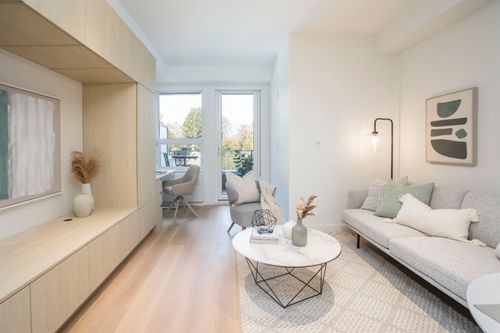 426-2471 St George St, Vancouver, BC, V5T0L8 | Card Image