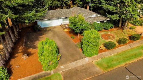 8417 Hawksridge Dr Se, Olympia, WA, 98513-1716 | Card Image