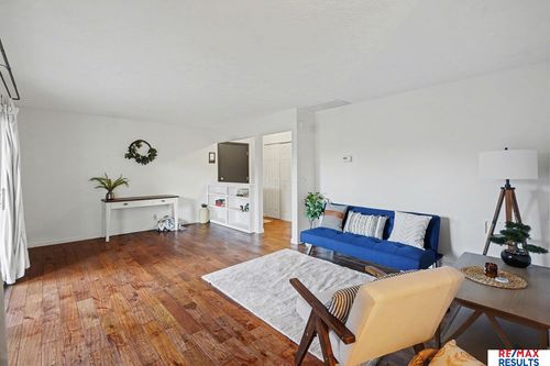 apt-222-12035 Pierce Plz, Omaha, NE, 68144-1539 | Card Image