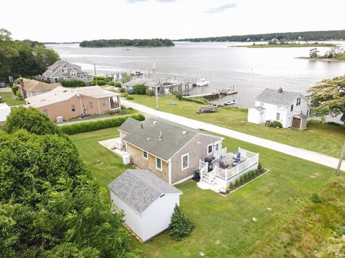99 Sylvia Ln, Westport, MA, 02790-1407 | Card Image