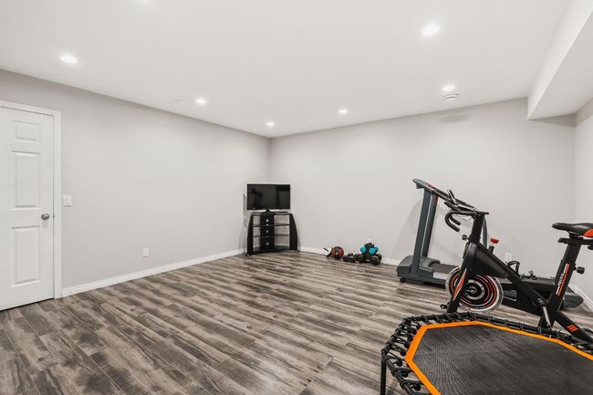 137 St Moritz Pl Sw, House other with 5 bedrooms, 4 bathrooms and 4 parking in Calgary AB | Image 27