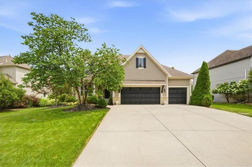 9307 W 155th Ct, Overland Park, KS, 66221-9715 | Card Image
