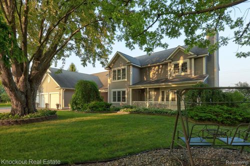 8879 Fulmer Rd, Millington, MI, 48746-8708 | Card Image