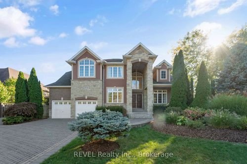 6718 Domenic Cres, Niagara Falls, ON, L2J4L5 | Card Image