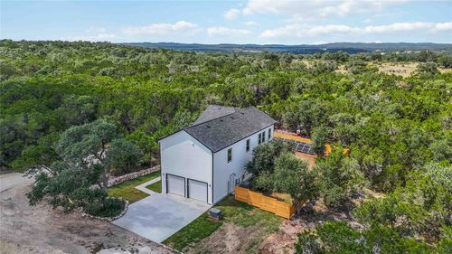 27 Pueblo Trl, Wimberley, TX, 78676 | Card Image