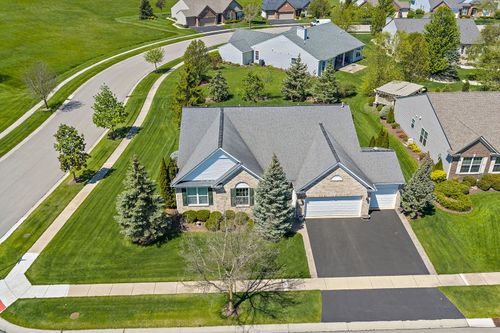 12663 Bluebell Ave, Huntley, IL, 60142-6369 | Card Image