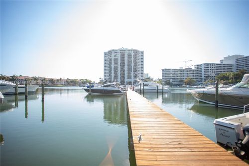 523 Leslie Dr, Hallandale Beach, FL, 33009-2901 | Card Image