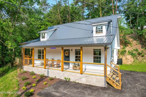 32033207 Top Flight Way, Pigeon Forge, TN, 37863 | Card Image