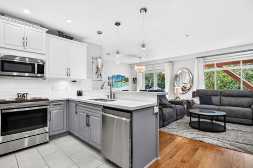 208-12565 190a St, Pitt Meadows, BC, V3Y0E1 | Card Image