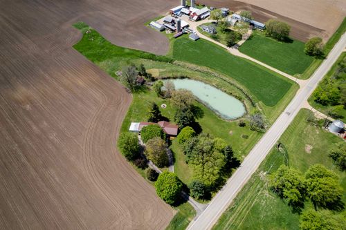 12166 Cunningham Rd, WINNEBAGO, IL, 61088-8523 | Card Image