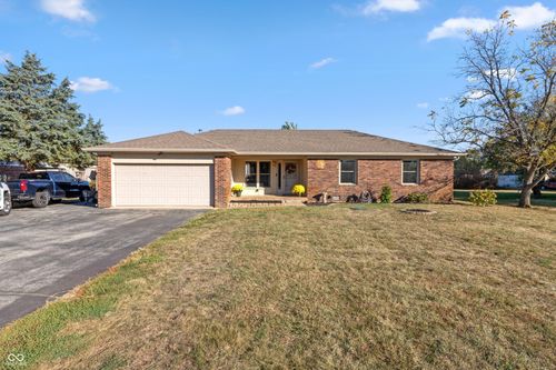 8802 E County Road 100 N, Avon, IN, 46123-9185 | Card Image