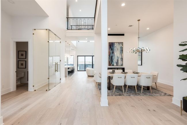 5008 Holt St, House other with 4 bedrooms, 6 bathrooms and 2 parking in Bellaire TX | Image 8