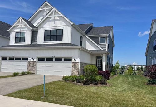4216 Chelsea Manor Cir, Aurora, IL, 60504-3270 | Card Image