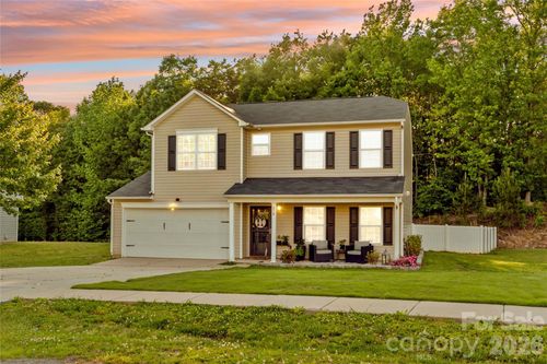 218 Valerie Dr, Lincolnton, NC, 28092-6442 | Card Image
