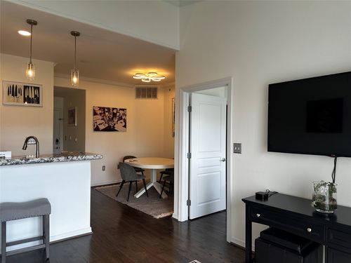 apt-422-330 Las Colinas Blvd E, Irving, TX, 75039-5541 | Card Image