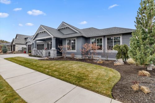 60873 Sw Headwaters Loop, Bend, OR, 97702-3464 | Card Image