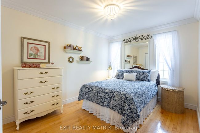 257 N Russell Rd, House other with 4 bedrooms, 3 bathrooms and 8 parking in Russell ON | Image 25
