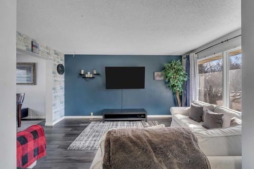 354 Aboyne Pl Ne, Calgary, AB, T2A5Y9 | Card Image