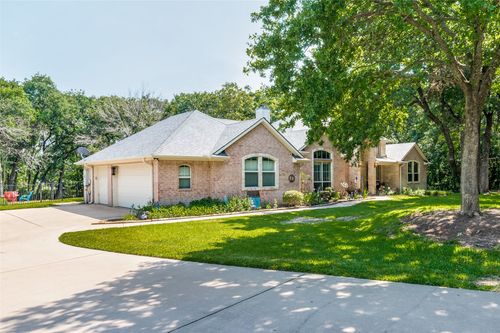 4401 Oak Shores Cir, Cross Roads, TX, 76227-8094 | Card Image